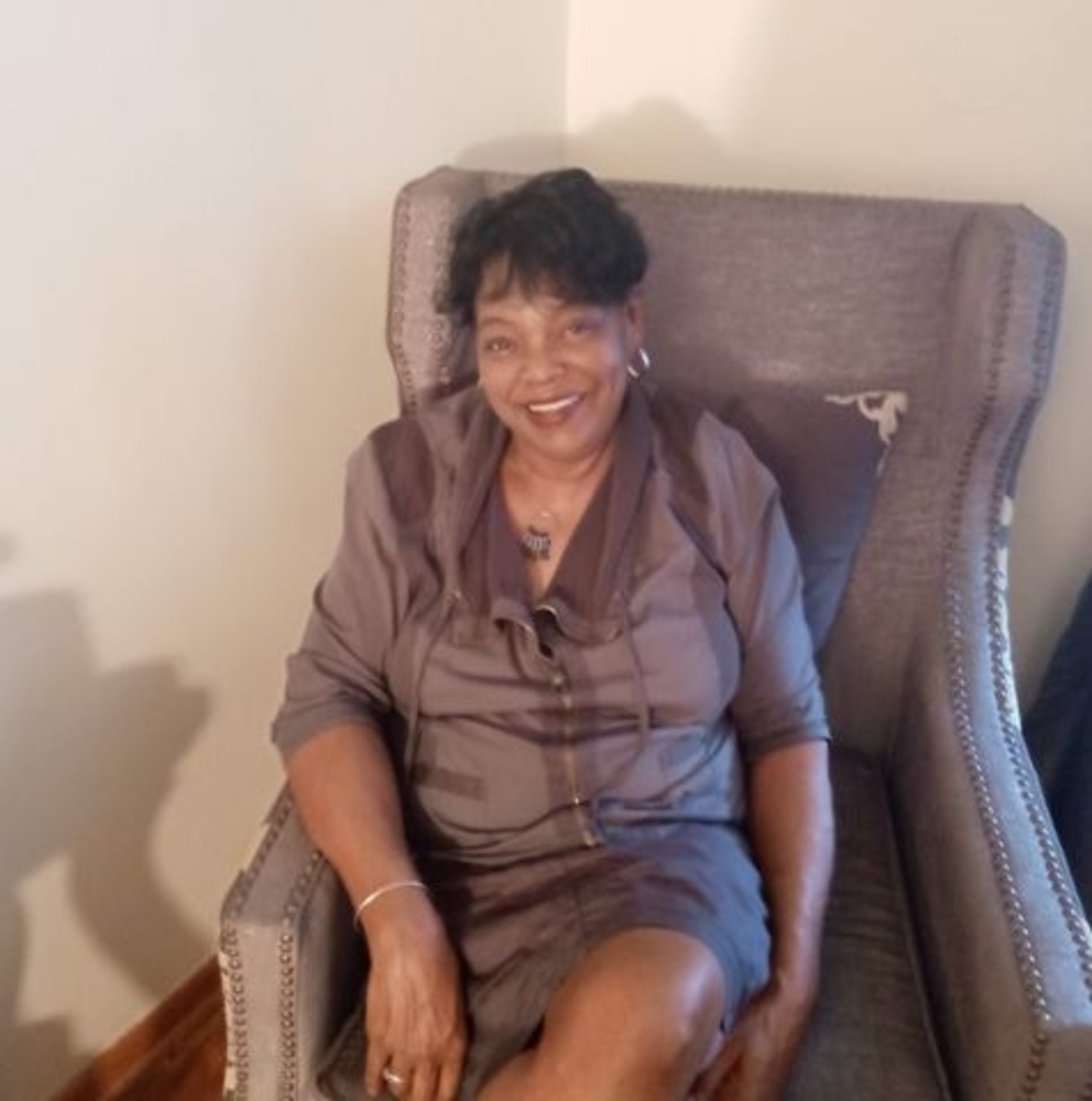 Meet your Posher, Pamela
